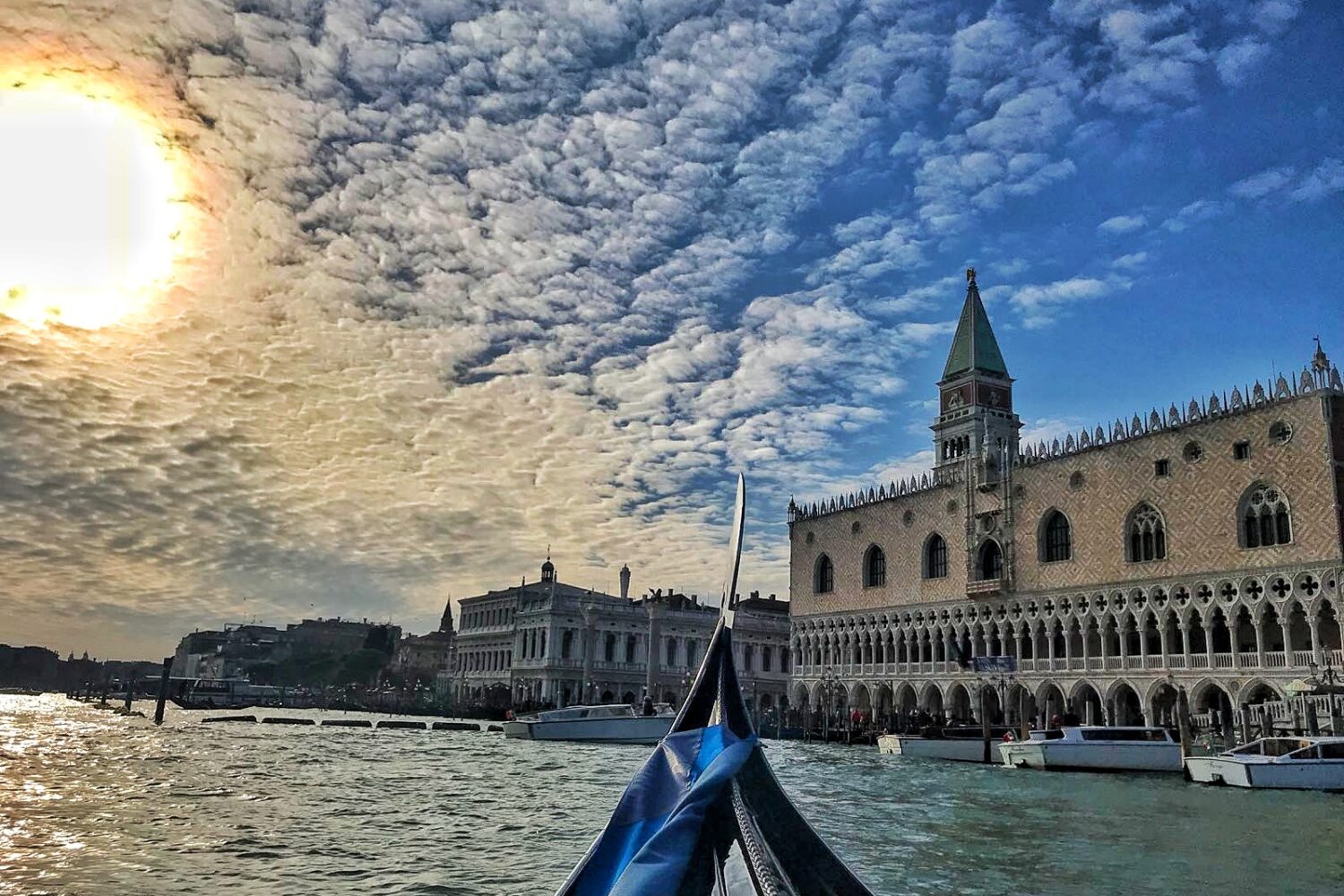 Tour a Venezia, Gondola